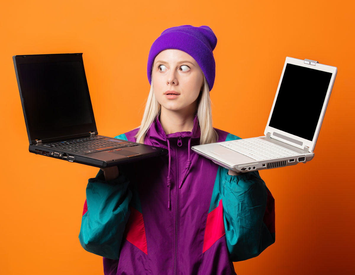 Ce tip de ecran să alegi la un laptop: mat sau lucios? - AlienStore
