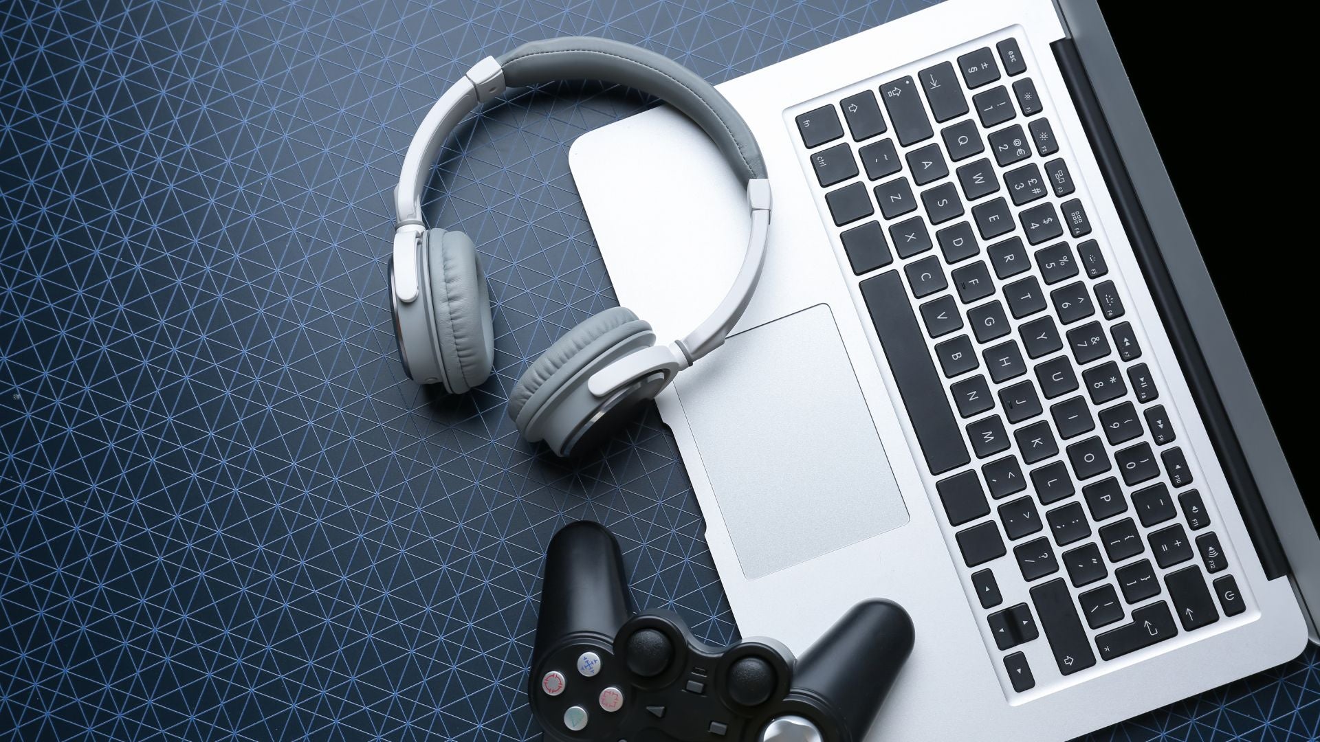 Laptop de gaming sau business: Diferențe si ghid de cumpărare - AlienStore