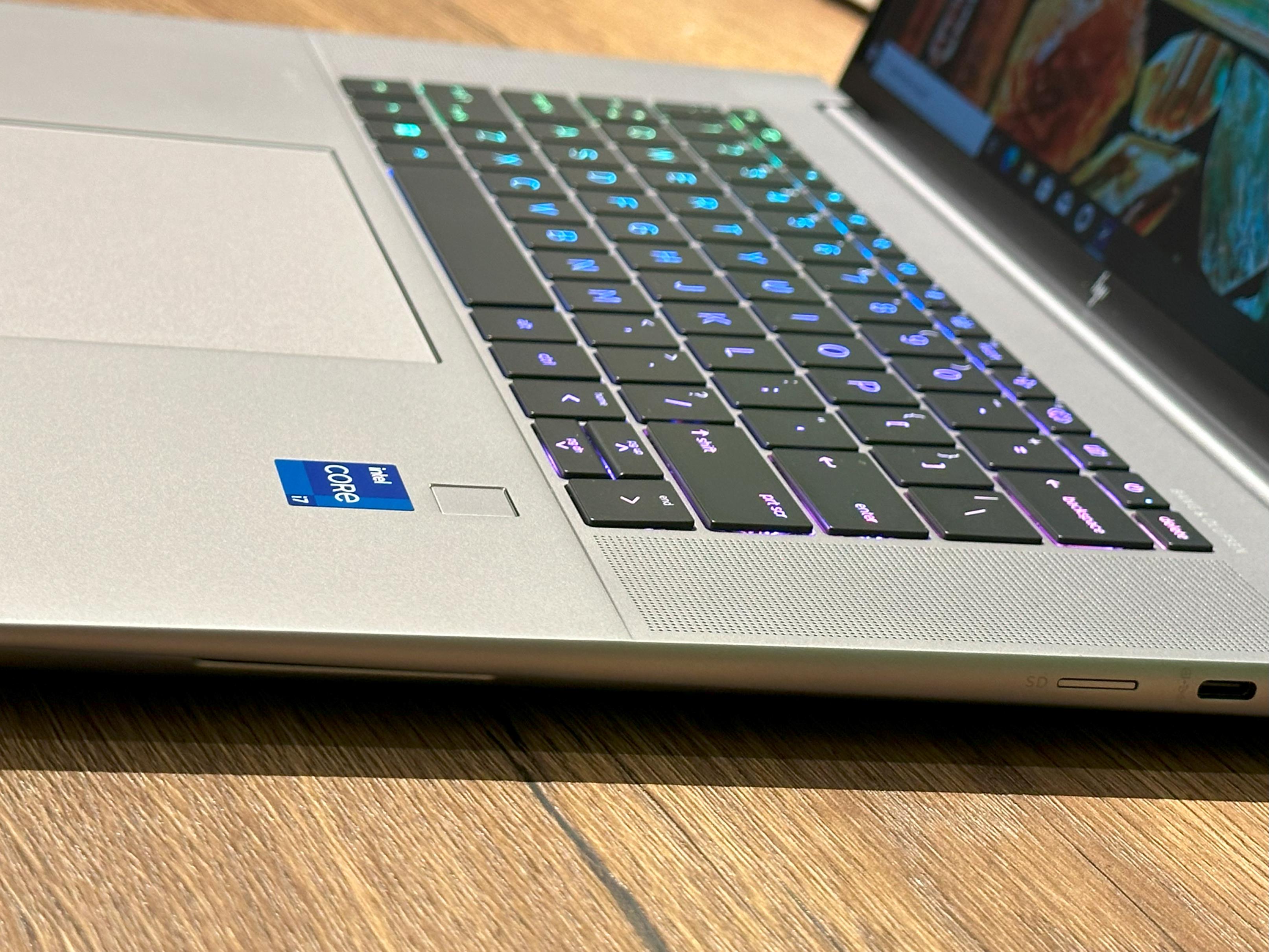 Laptop Workstation HP ZBook Studio 16 G9 FHD i9-12900HK 32GB RAM Nvidia RTX A1000 2TB SSD Win10 Pro | ALIENSTORE