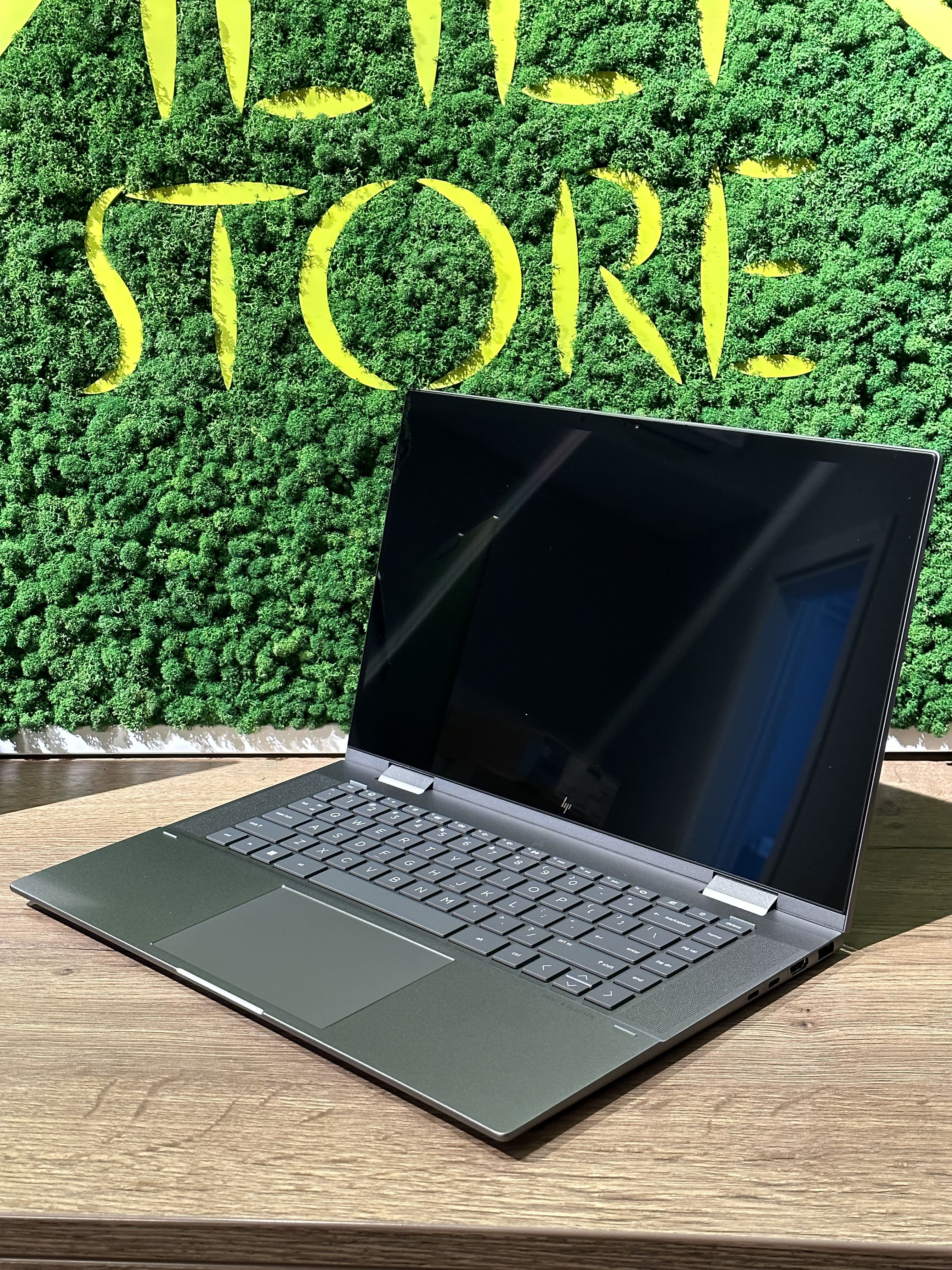 Laptop Ultrabook HP Envy x360 2-in-1 15.6" FHD Touch Intel i7-1355U 32GB Ram 1TB SSD Win11