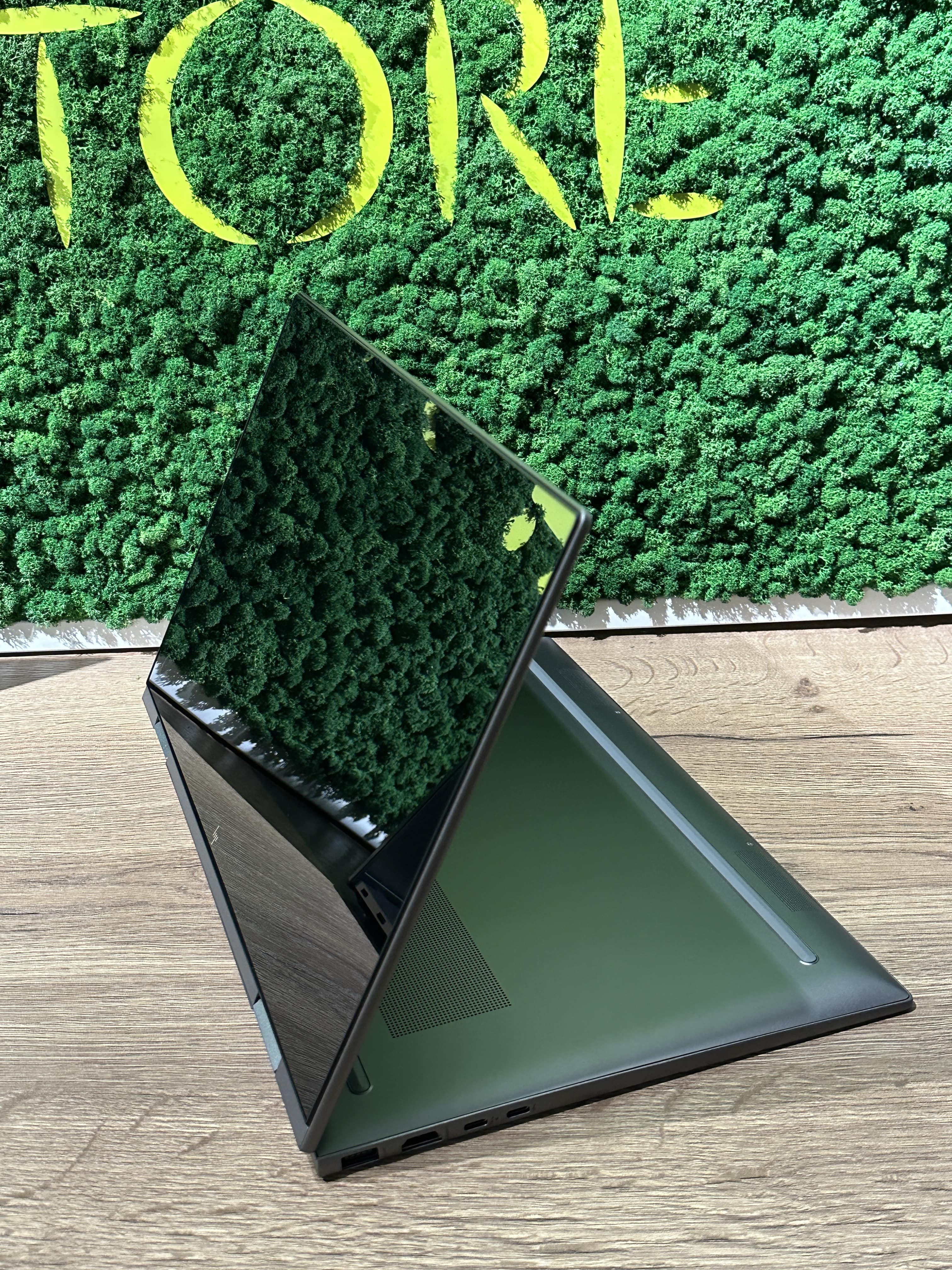 Laptop Ultrabook HP Envy x360 2-in-1 15.6" FHD Touch Intel i7-1355U 32GB Ram 1TB SSD Win11