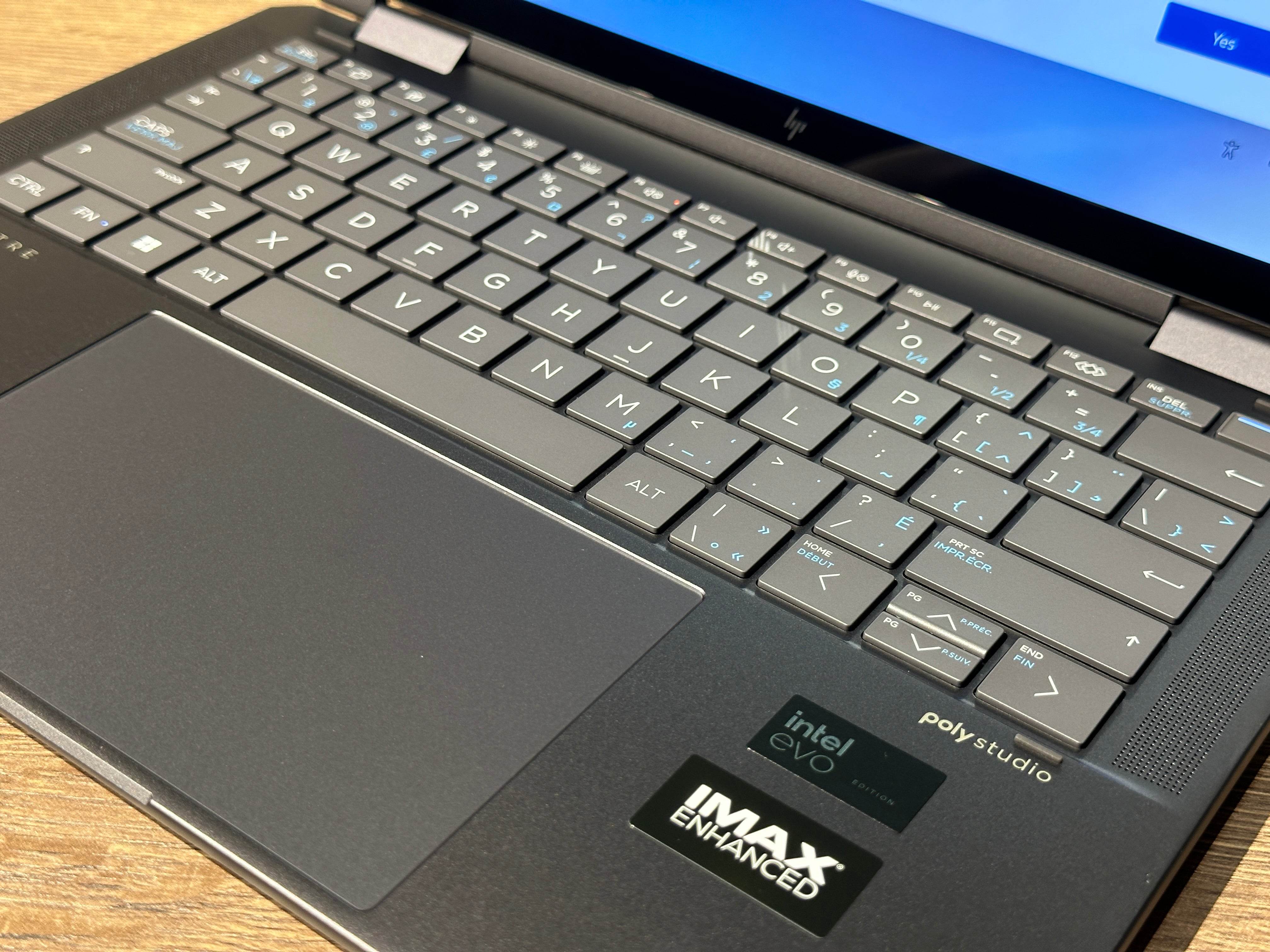 Laptop 2-in-1 HP Spectre x360 14 2.8K OLED 120Hz Intel Ultra 7 155H 32GB Ram 2TB SSD Win11 - AlienStore