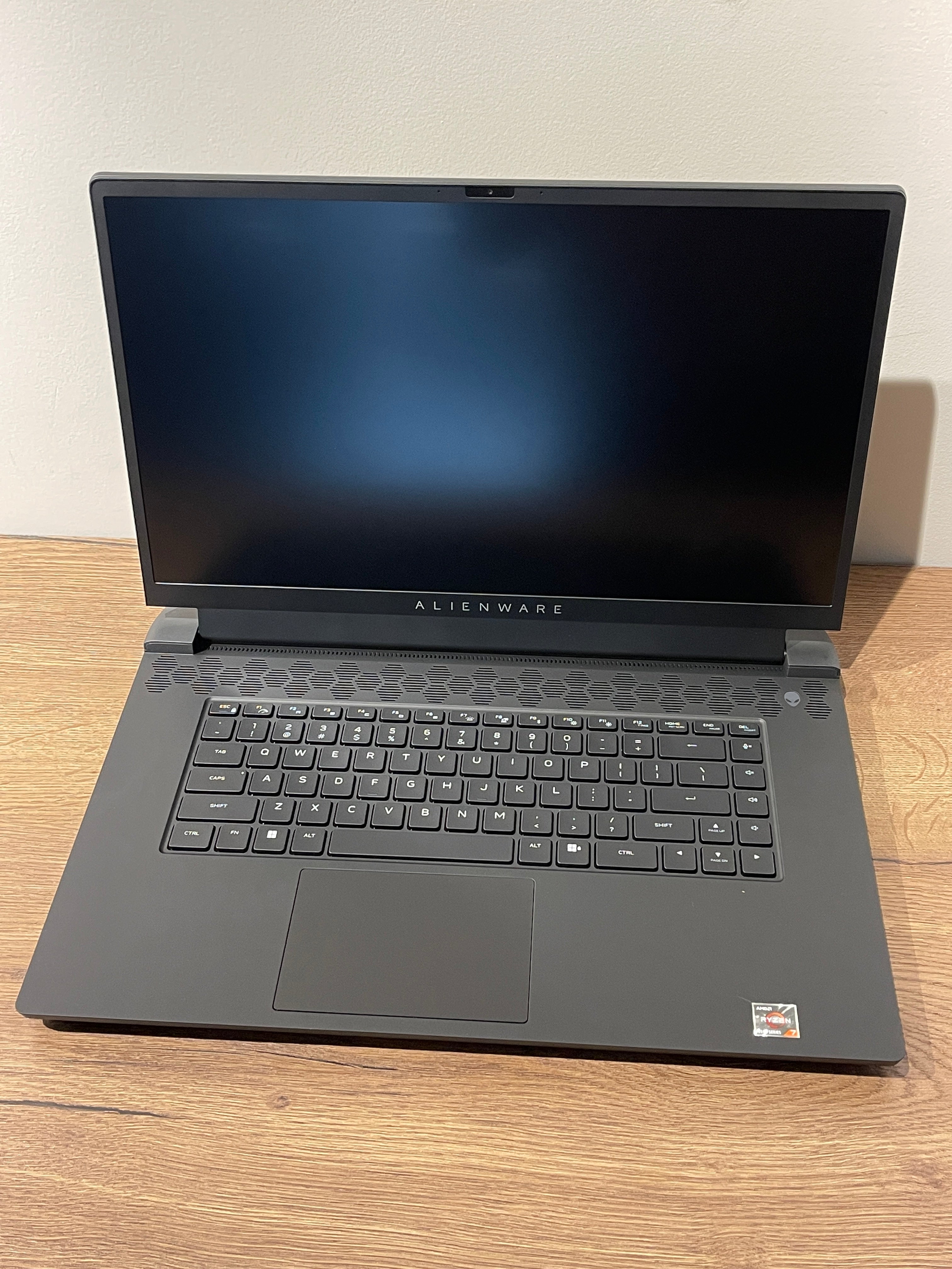 Laptop Gaming Dell ALIENWARE M17 R5 17.3" UHD 120HZ AMD Ryzen 9 6900HX 32GB Radeon 6850M XT 12GB 2TB | ALIENSTORE