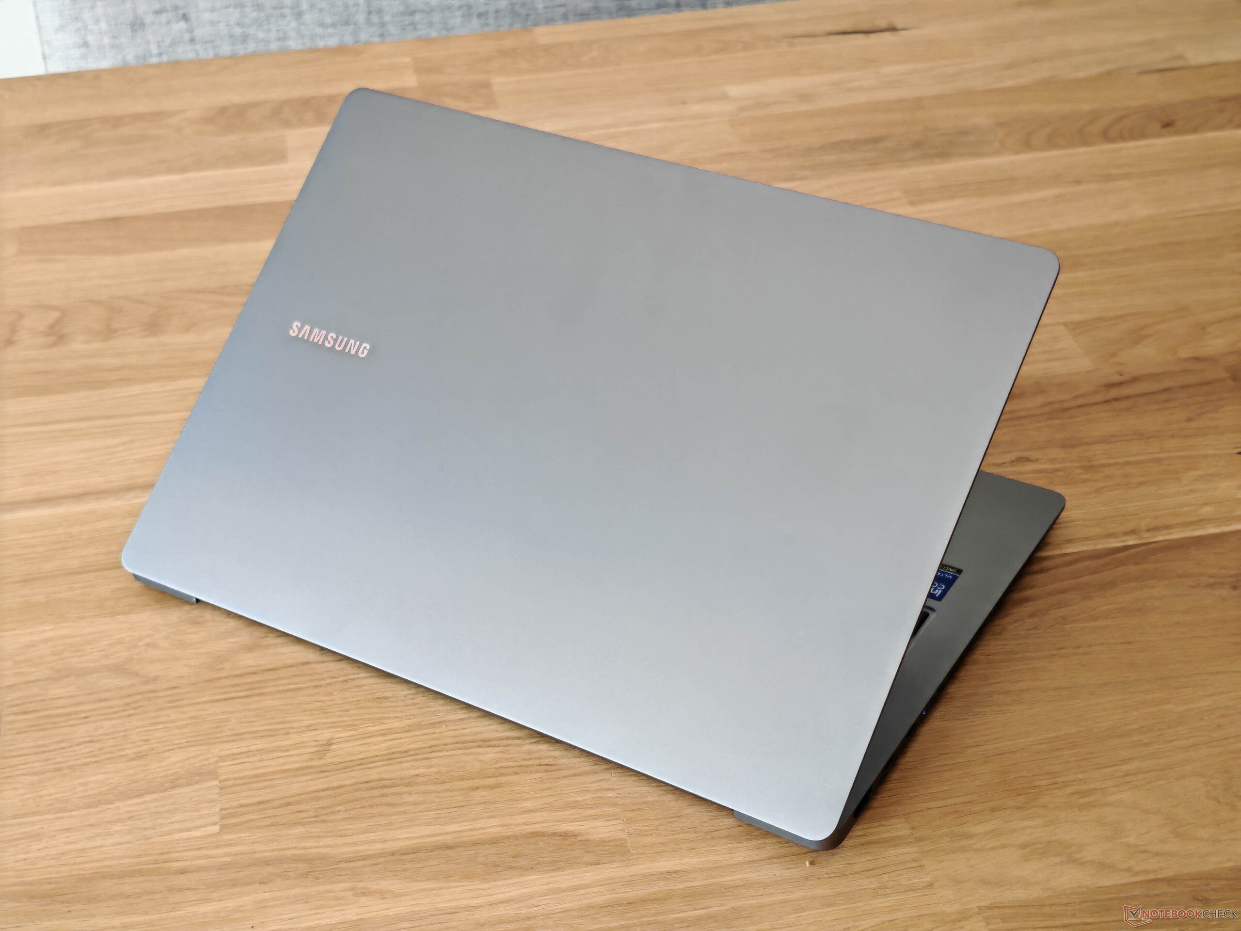 Laptop Ultrabook Samsung Galaxy Book 5 Pro 14 AMOLED | AlienStore