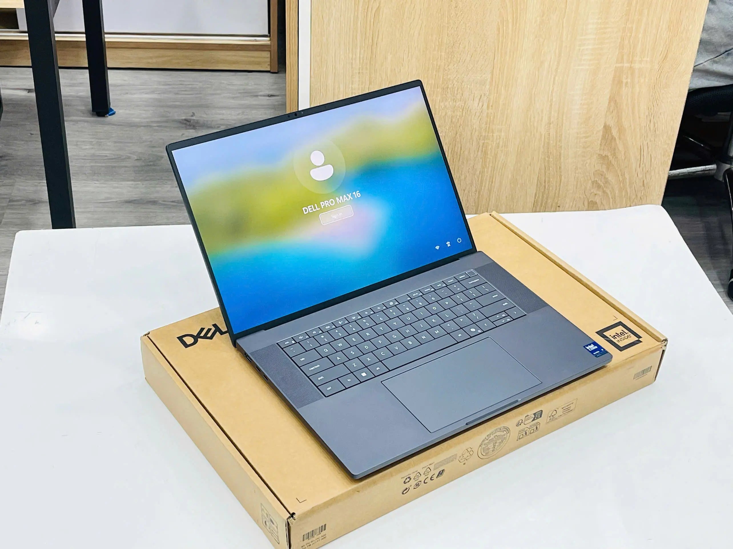 Laptop Dell Pro Max 16 Premium Tandem OLED RTX Pro 3000 | AlienStore