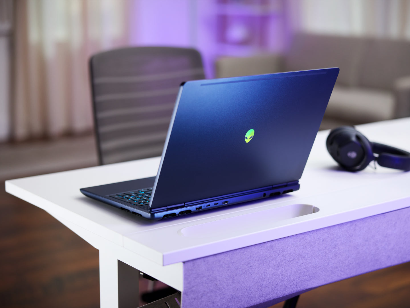 Laptop Gaming Alienware 16X Aurora 16" QHD+ 240Hz Ultra 9 275HX 32GB NVIDIA RTX 5070 8GB 2TB SSD Win