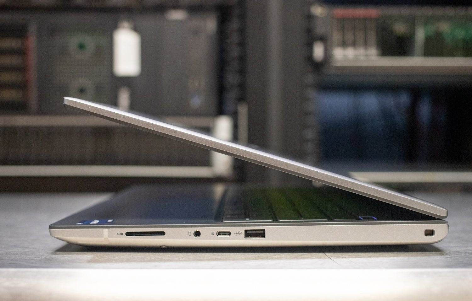 Laptop workstation Dell Precision 7670 16-inch FHD+ i7-12850HX 32GB Ram Nvidia RTX A2000 8GB 512GB SSD - AlienStore