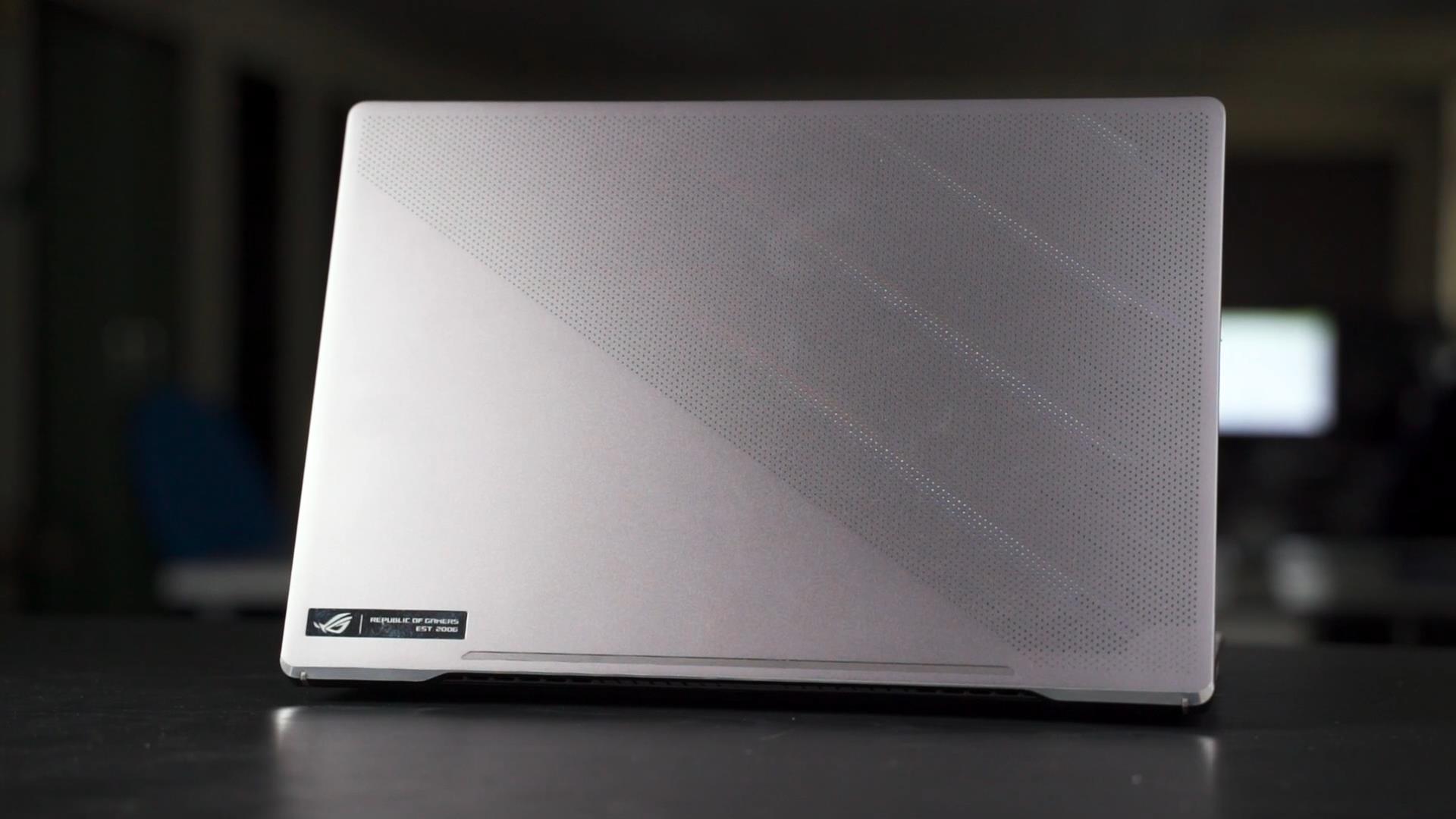 Laptop Gaming Asus ROG Zephyrus G15 FHD 144Hz AMD Ryzen 7 5800HS 16GB nVidia RTX 3080 512GB SSD