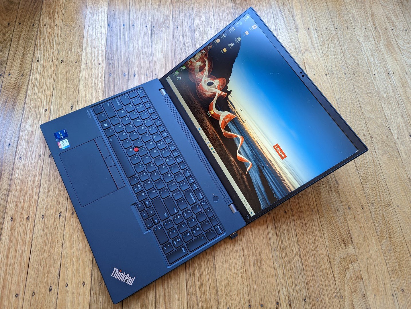Laptop Lenovo ThinkPad T16 16" WUXGA Touch i5-1245U 10-cores 16GB Ram 512GB SSD Windows 10 Pro | ALIENSTORE