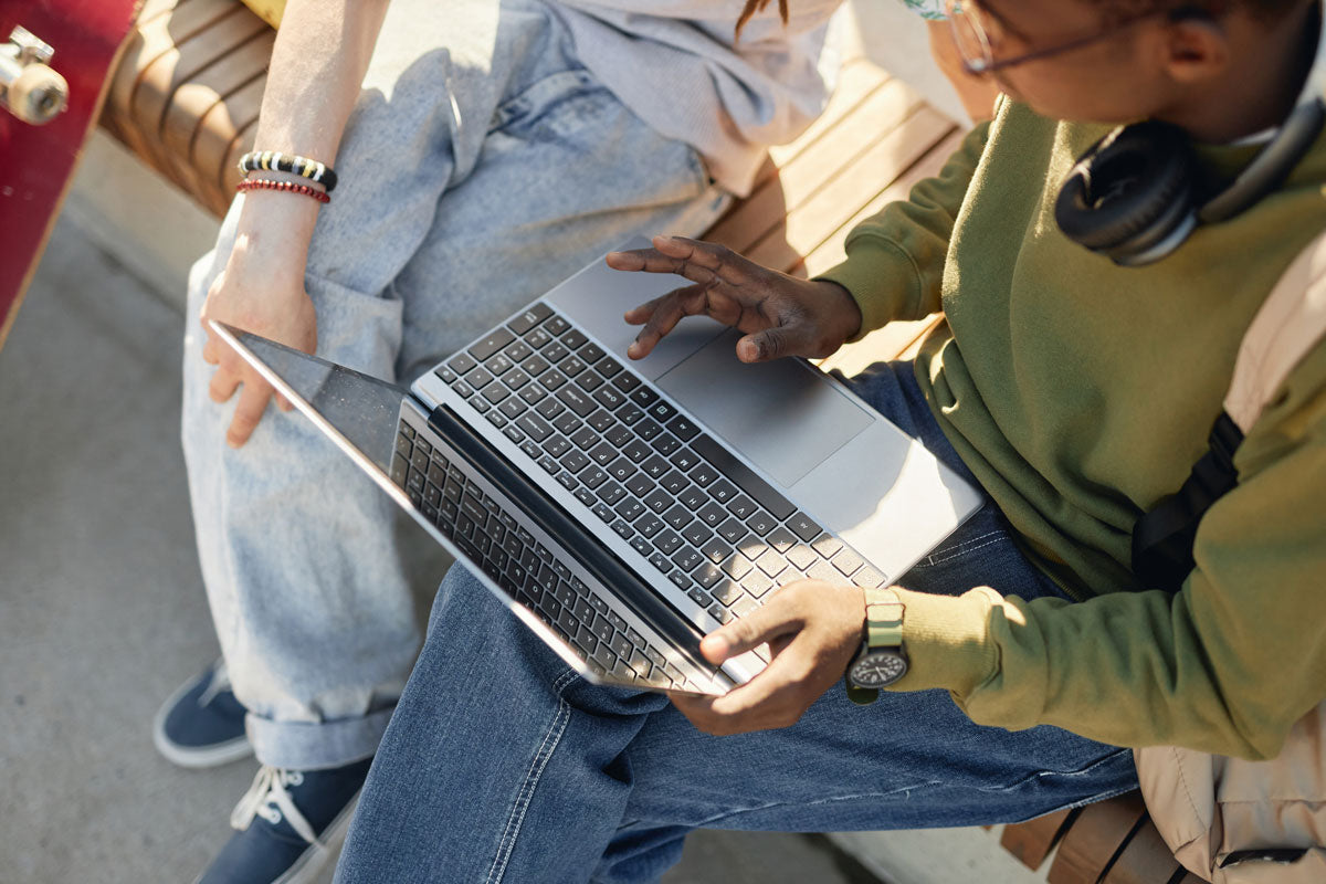 macbook pro vs air