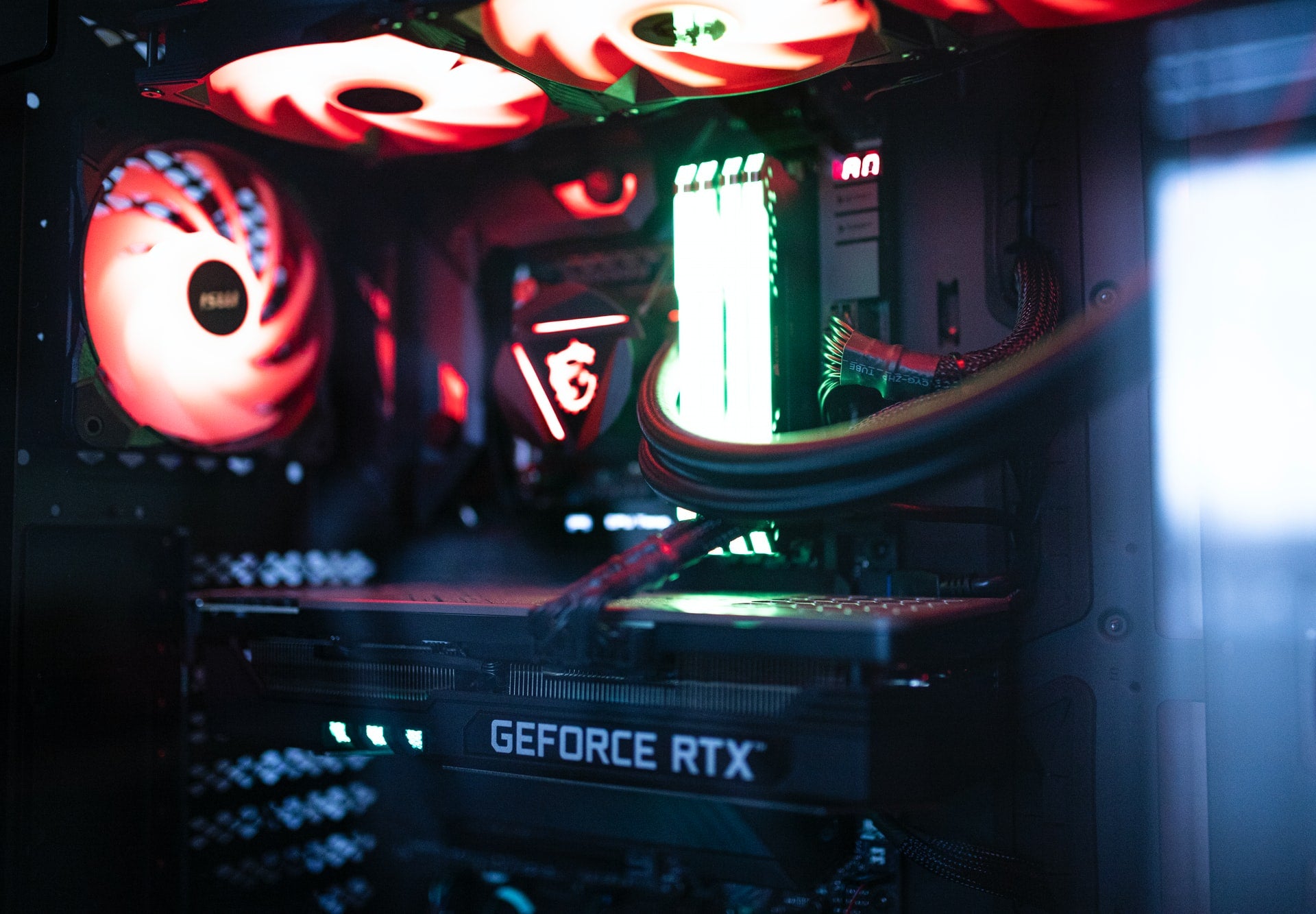 Cele mai bune plăci video pentru minat: Nvidia RTX 3070 vs RTX 3090