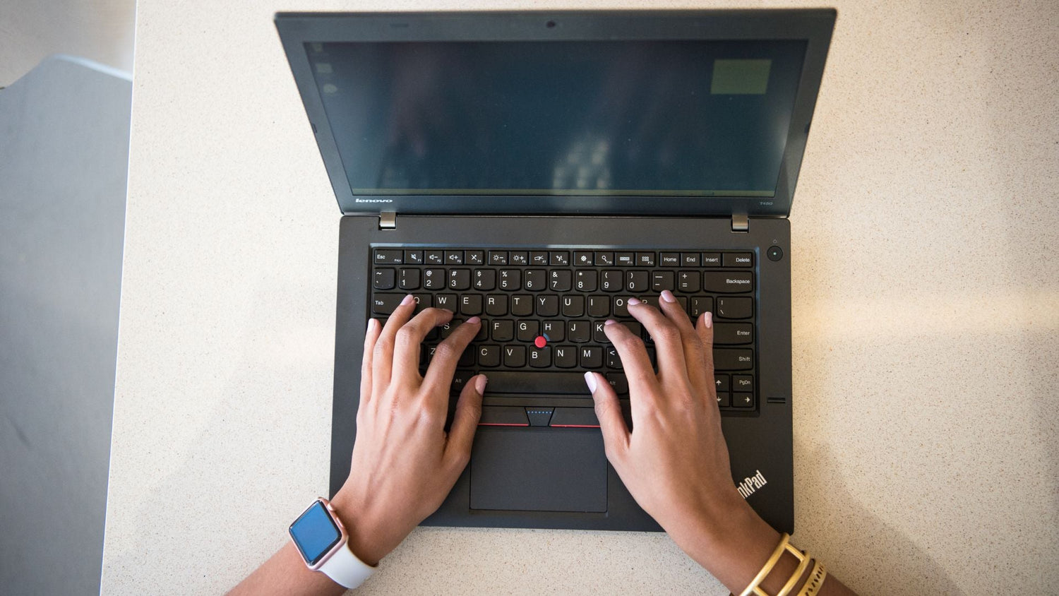 Lenovo Thinkpad vs Lenovo Ideapad - Diferențe si avantaje - AlienStore