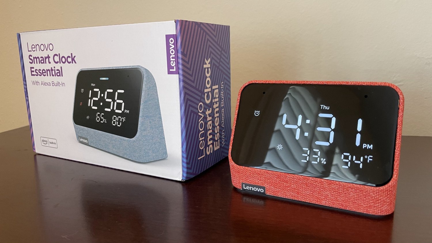 Ceas inteligent Lenovo Smart Clock Essential comenzi vocale Alexa Built-in Wi-Fi RED | ALIENSTORE
