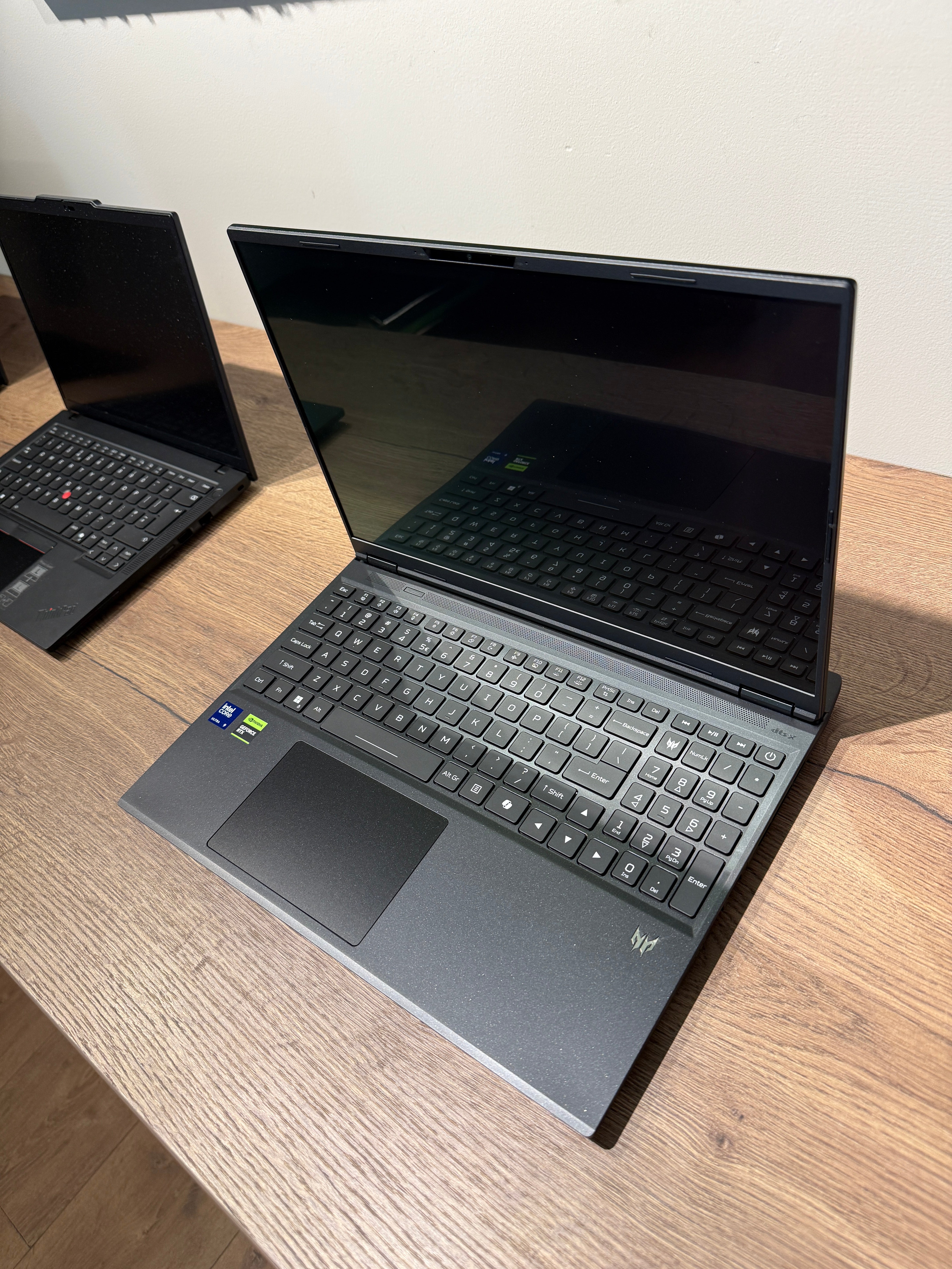 Laptop Gaming  Acer Predator Helios Neo 16S AI OLED 240Hz Ultra 9 275HX 32GB NVIDIA RTX 5070 Ti 1TB