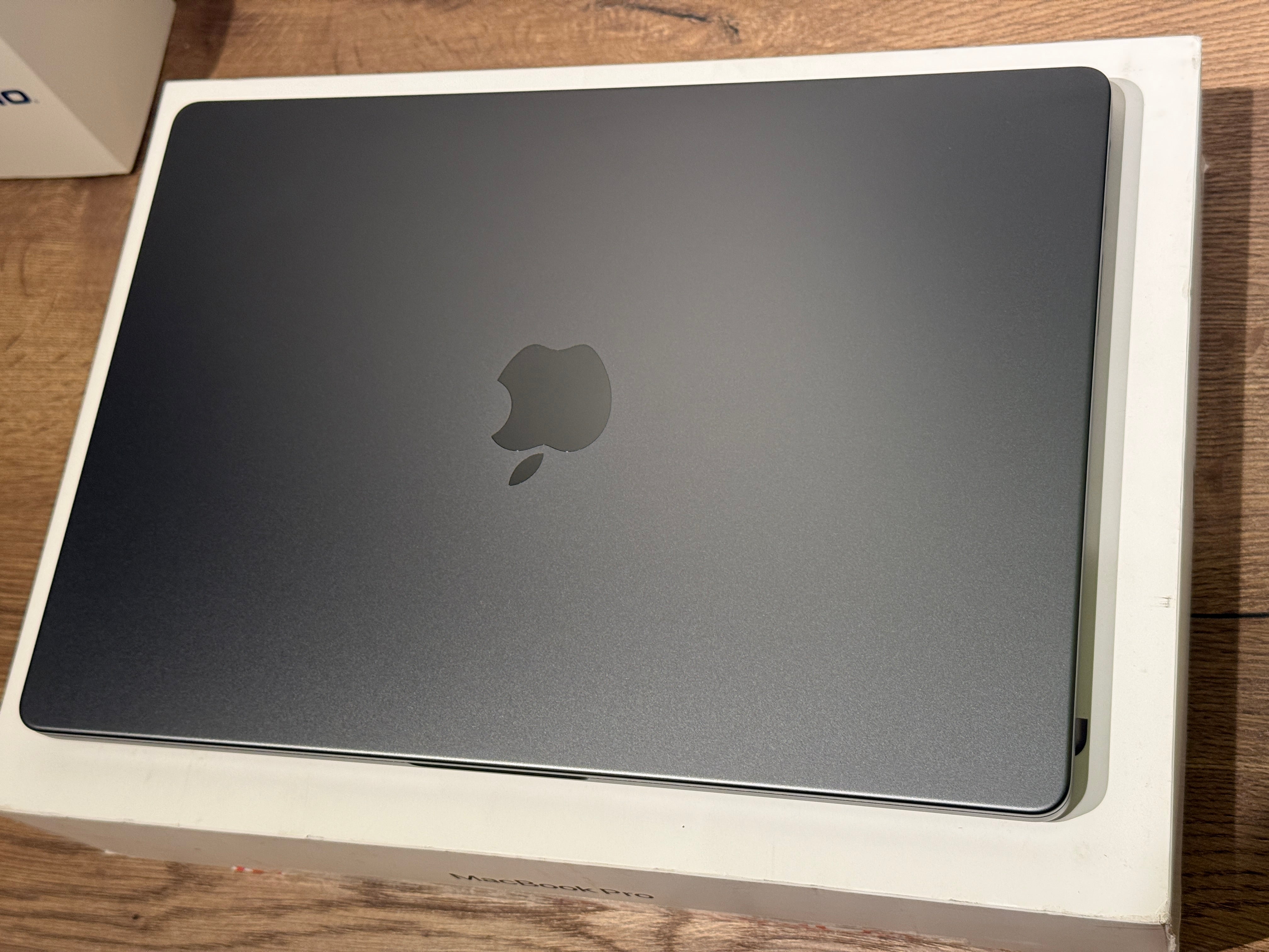 Laptop Apple MacBook Pro 14 24GB Ram Nano Texture Display | AlienStore - 5