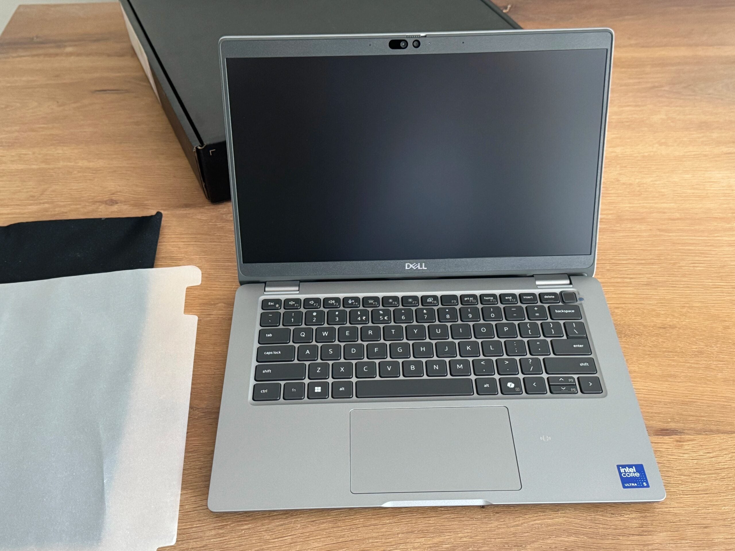 Laptop Business Dell Latitude 5350 13.3" FHD Touch Intel Core Ultra 7 165H 32GB Ram 512GB SSD Win11 Pro