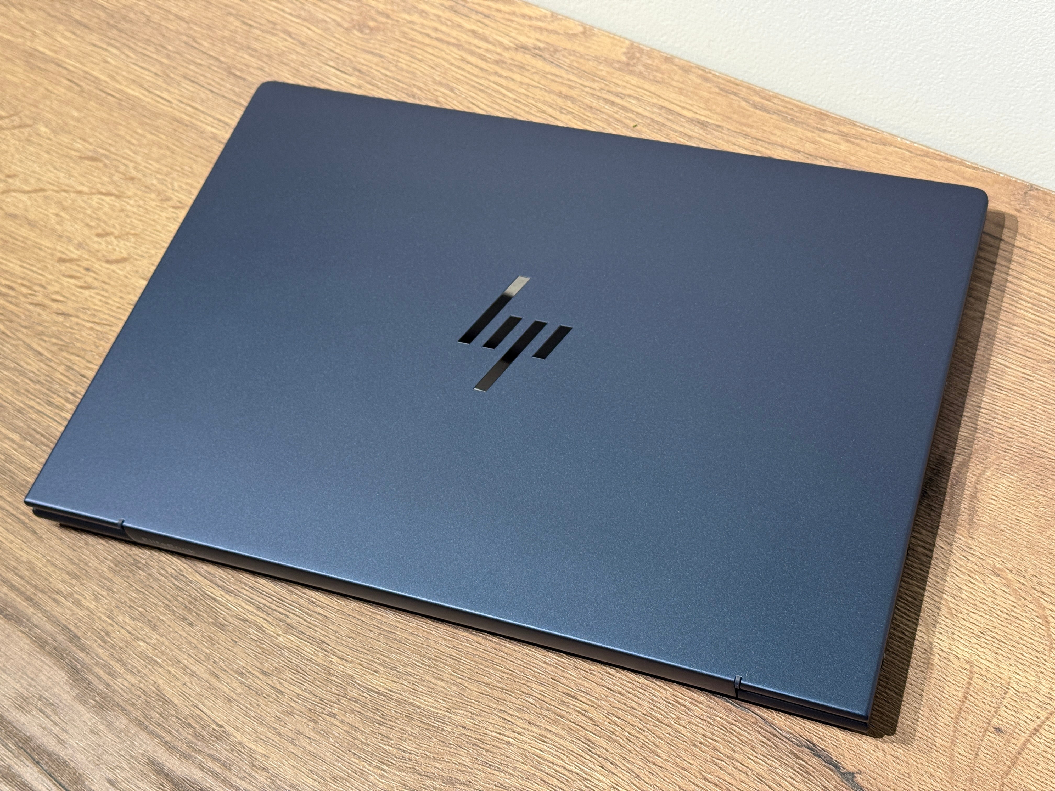 Laptop Business HP EliteBook X G1i 14-inch 32GB Ram | AlienStore