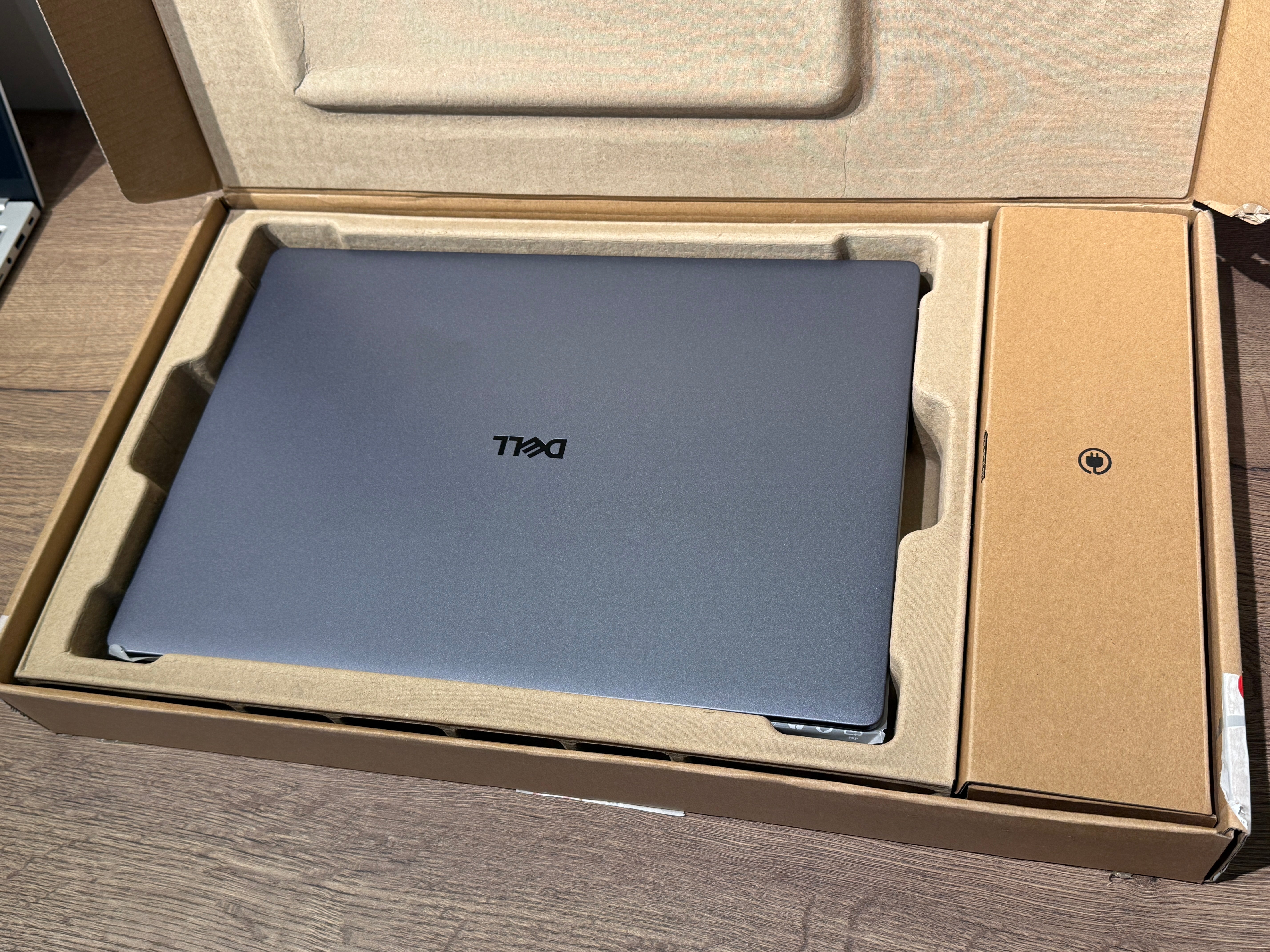 Laptop Dell Pro Max 18 Plus Ultra 9 64GB Ram RTX Pro 4000 | Alienstore