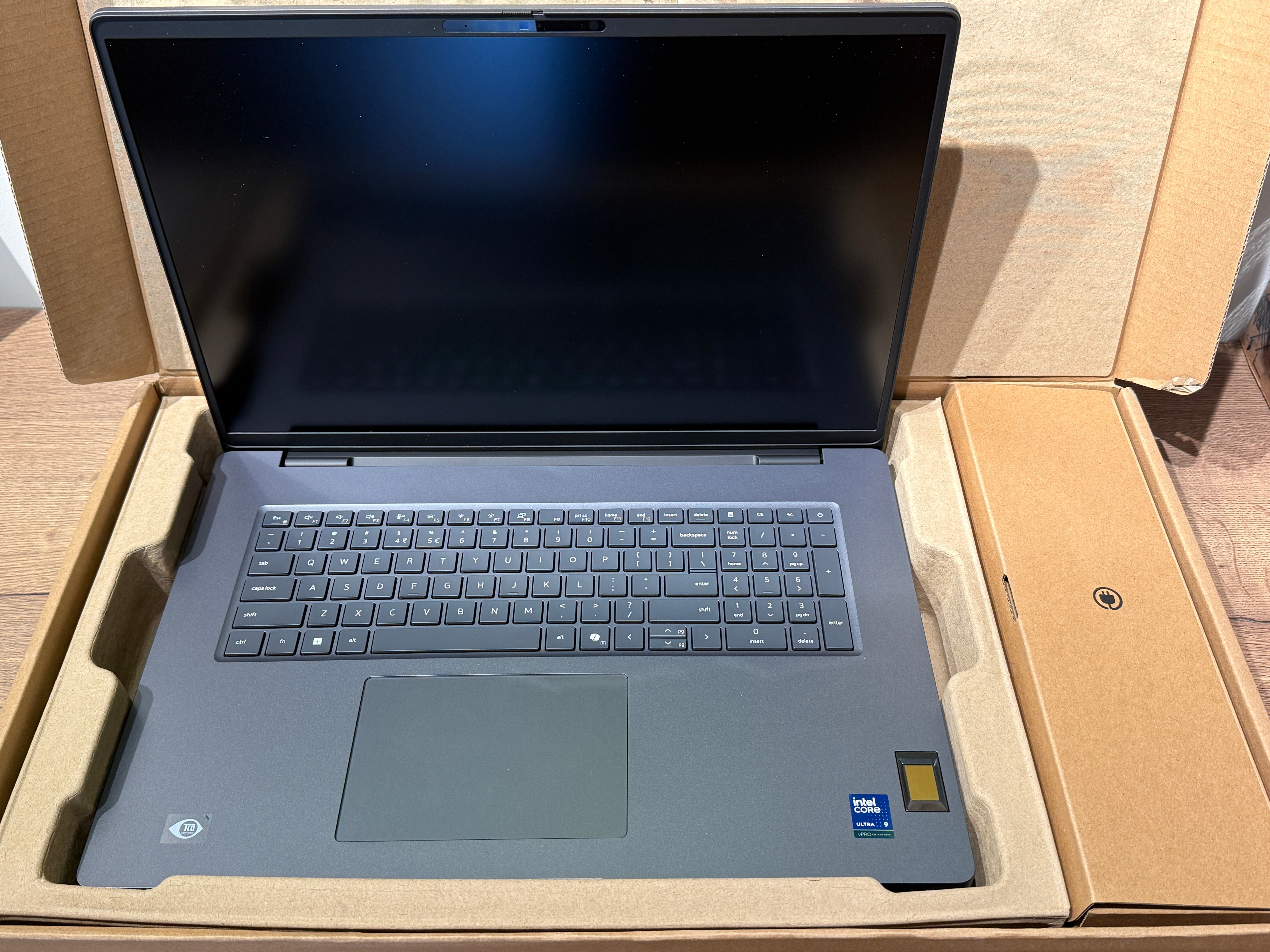 Laptop Dell Pro Max 18 Plus Ultra 9 64GB Ram RTX Pro 4000 | Alienstore