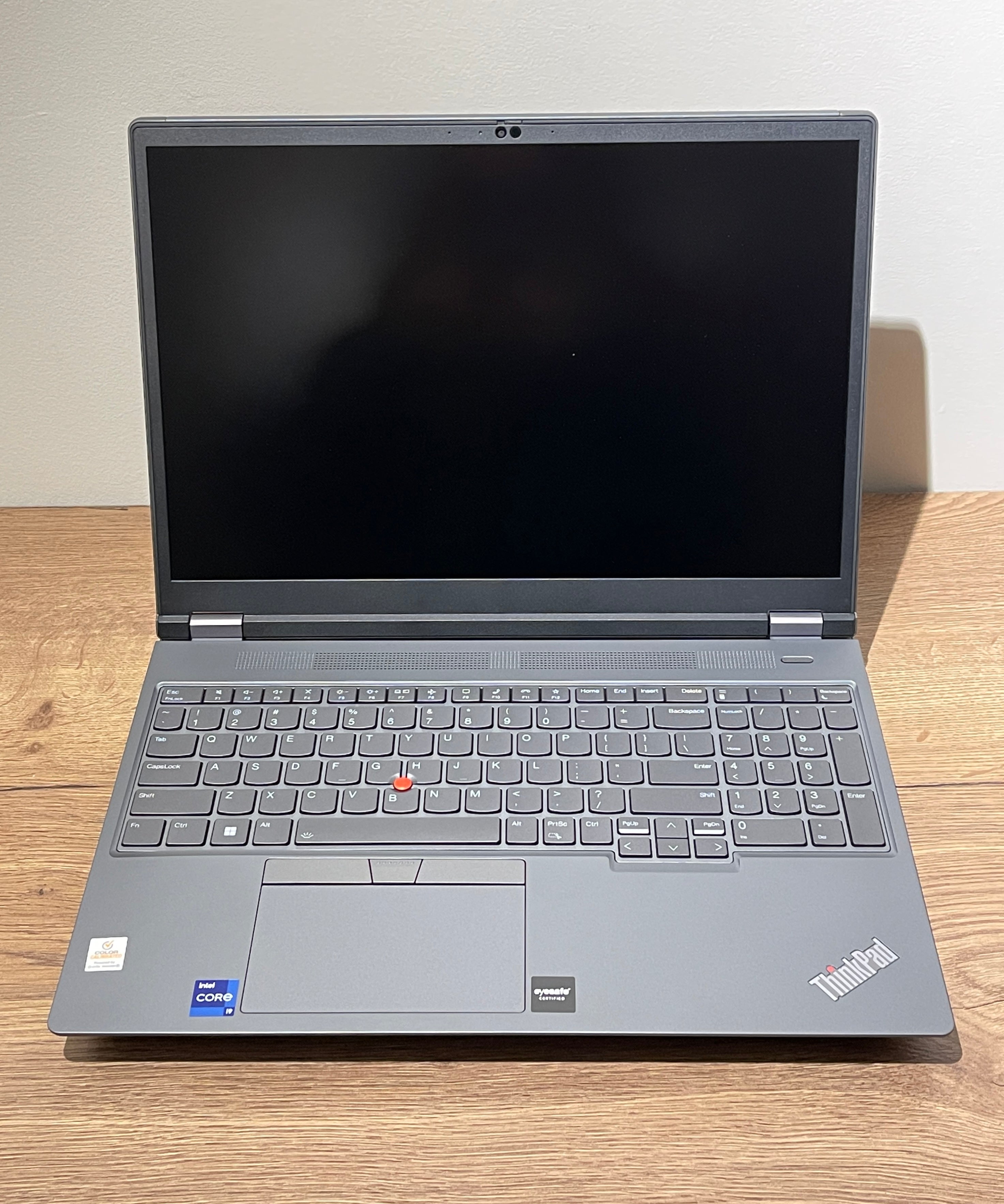 Laptop Lenovo ThinkPad P16 Gen2 Workstation OLED Touch i9-13950HX 128GB Ram Nvidia RTX 5000 16GB 4TB