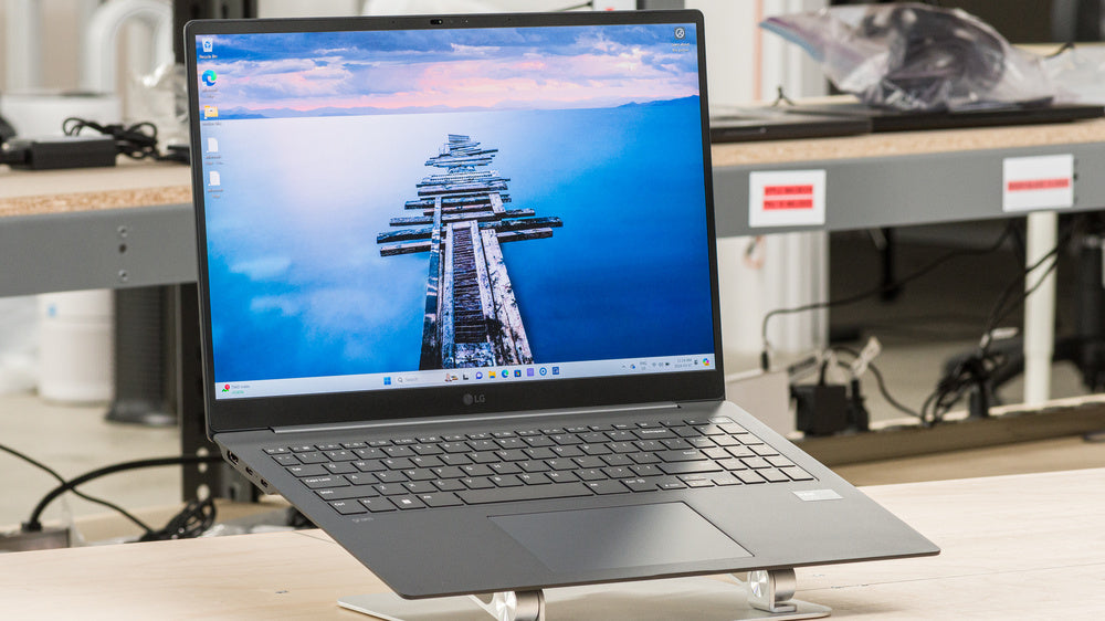 Laptop Ultrabook LG Gram Pro 16 WQXGA 144Hz i7-1360P 32GB Nvidia RTX 3050 1TB SSD 1.3KG Win11 25H