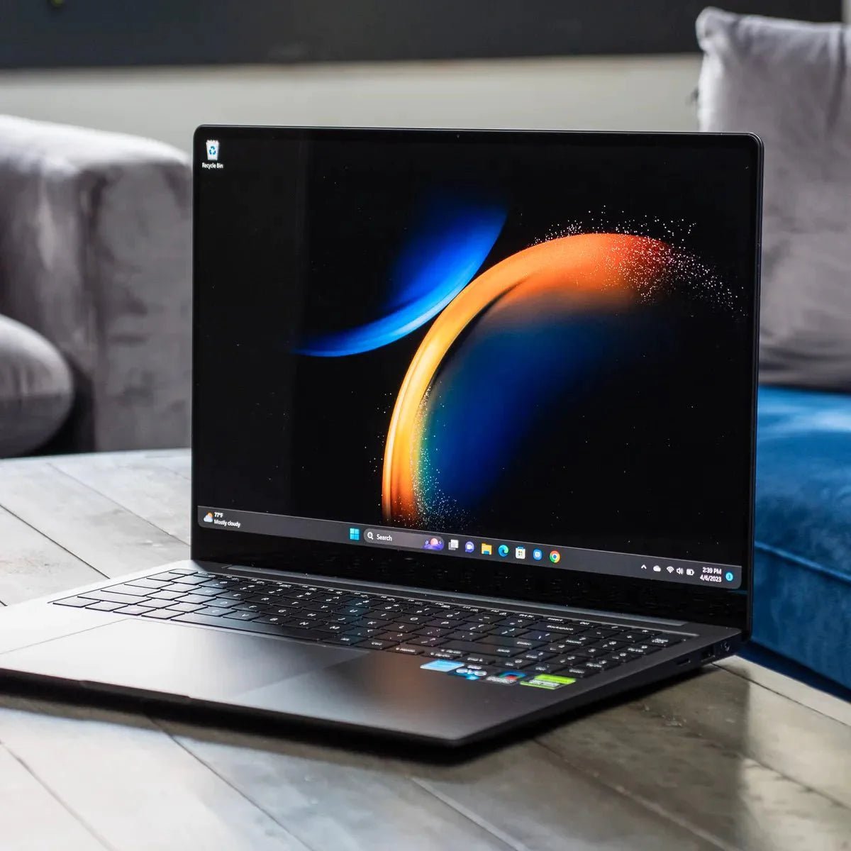 Laptop Samsung Galaxy Book 3 Ultra 16 OLED 3K 120Hz i7-13700H 16GB Ram NVIDIA RTX 4050 6GB 1TB Win11 | ALIENSTORE