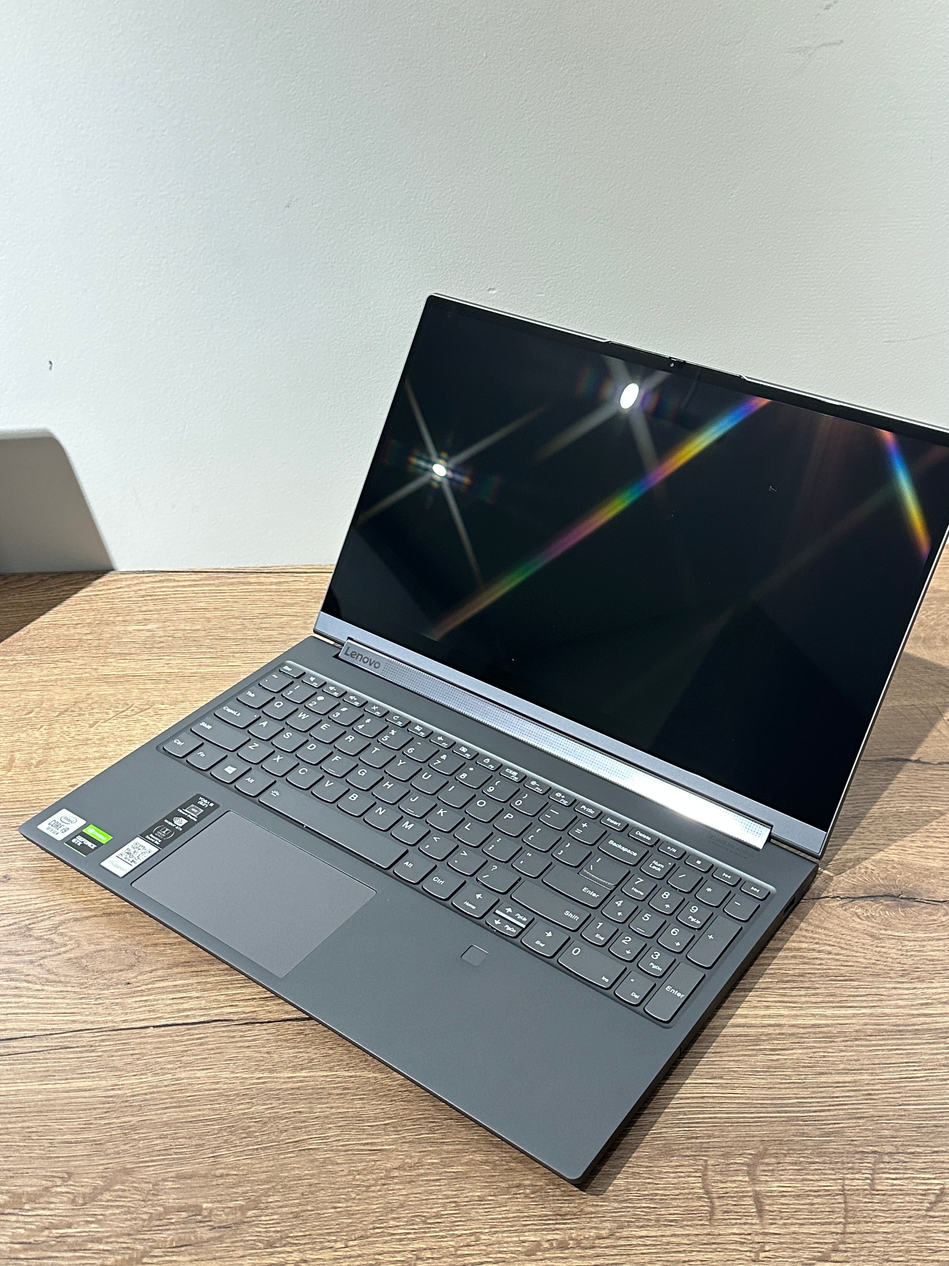 Laptop Lenovo Yoga 9i 15 2in1 UHD i9-10980HK 16GB Nvidia | AlienStore