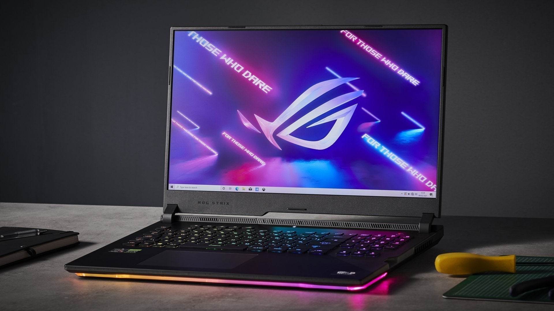 Laptop Gaming Asus ROG Strix Scar 17 G733ZX QHD 240Hz i9-12900H 32GB GeForce RTX 3080 Ti 16GB 2TB - AlienStore